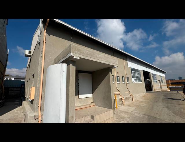 449M² WAREHOUSE TO LET IN WYNBERG